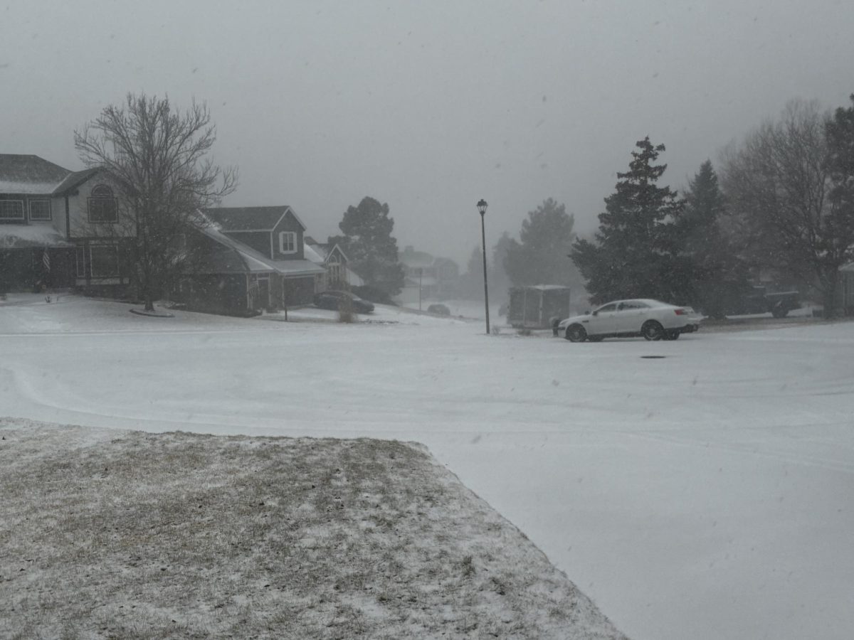 Snowfall covers the roads as a winter storm passes over Jan. 25. The weather in the Highlands Ranch area totaled 1.6 inches snow and saw a lowest temperature of 1 degrees Fahrenheit. Several schools in the Denver area and northern Colorado delayed the school day Jan. 26 due to cold weather conditions, including the Aurora Public Schools and Poudre School District. DCSD did not post any announcements concerning weather monitoring or delays on the district website.